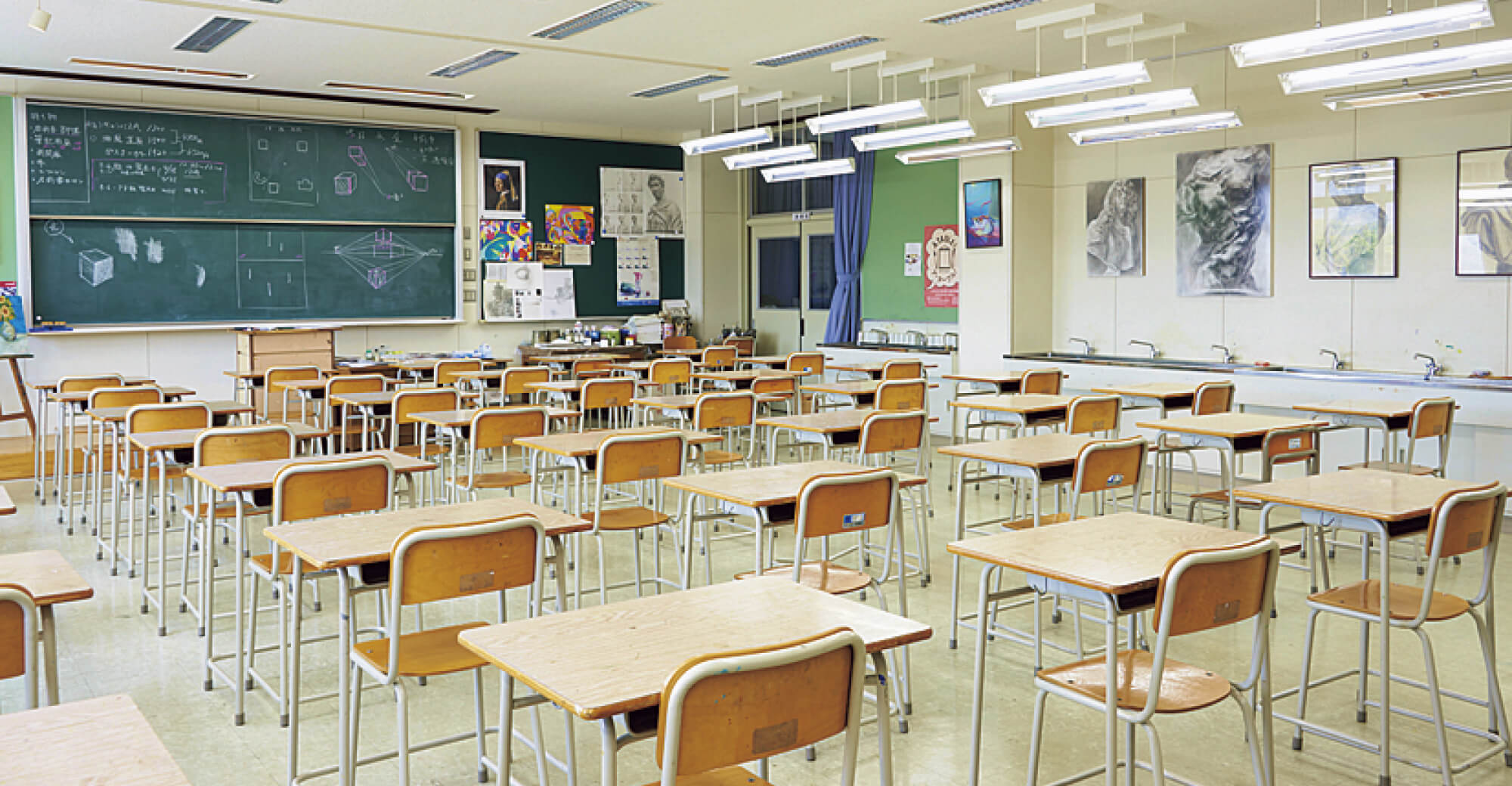 本校では、生徒の「学びたい」という気持ちを何よりも大切にしています。